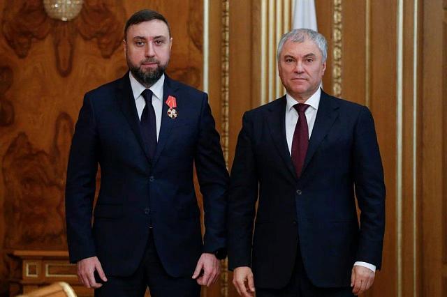 Кадыров сообщил о вручении государственных наград депутатам от Чечни Саралиеву и Догаеву
