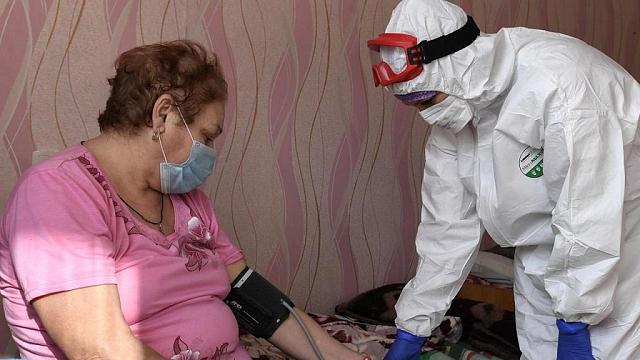 В Дагестане автоволонтеры доставляют медиков к больным коронавирусом