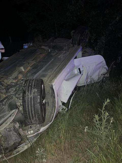 На Ставрополье два погибли в перевернувшейся машине