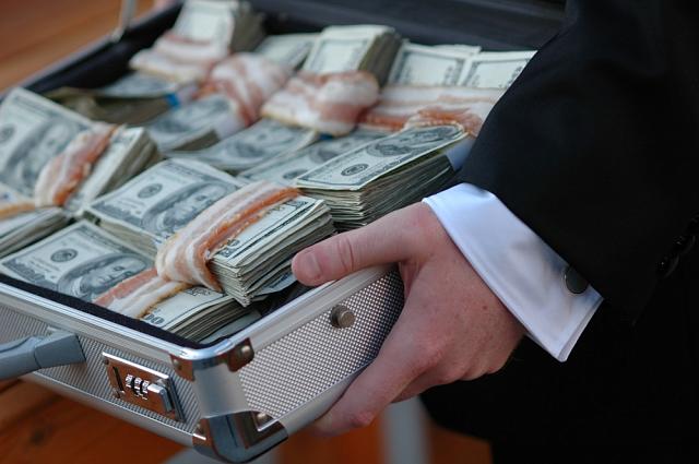 В Дагестане средний размер взятки составил 400 тысяч рублей