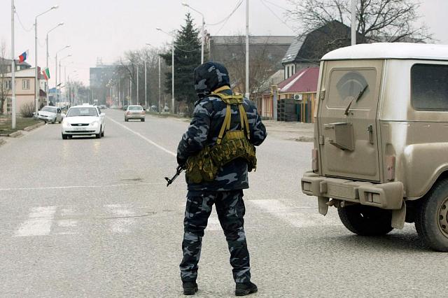 В Грозном на полицейских напал вооружённый ножом неизвестный