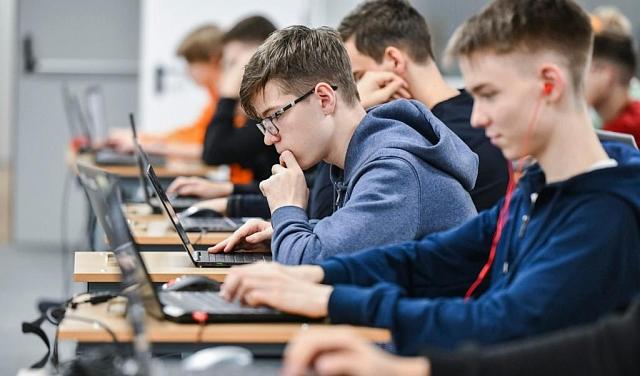 Почти 500 студентов Юга России в 2022 году прошли стажировку в «Ростелекоме»
