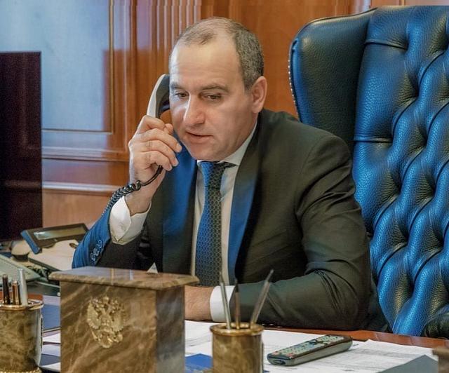 Глава КЧР обсудил с вице-премьером РФ вопрос прямой линии с президентом