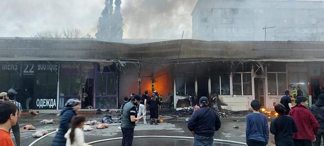 В Махачкале произошёл пожар на «Восточном рынке»