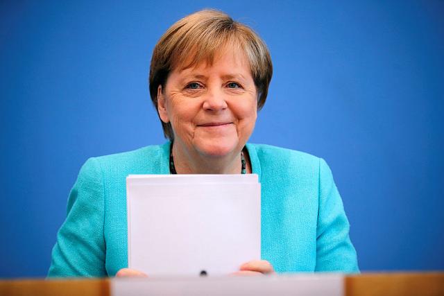 Блок Меркель потерпел поражение на выборах в Германии