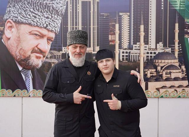 Даудов и Делимханов поддержали сына главы Чечни, якобы избившего в СИЗО сжегшего Коран студента