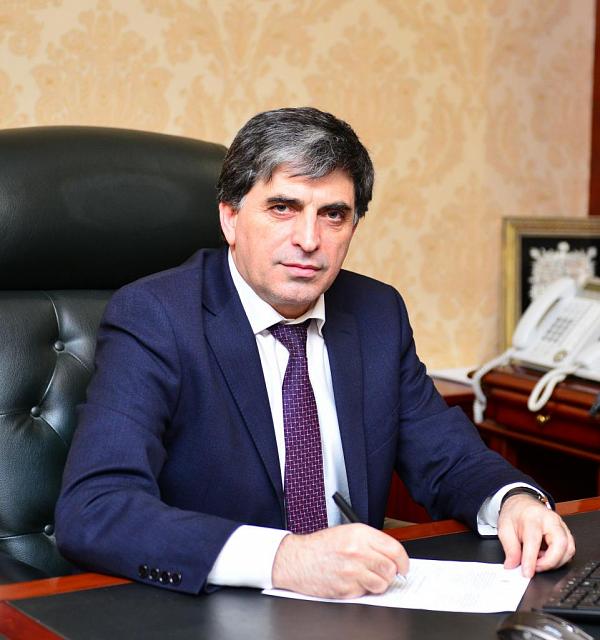 В Дагестане задержан ректор госуниверситета Нурмагомед Суракатов 