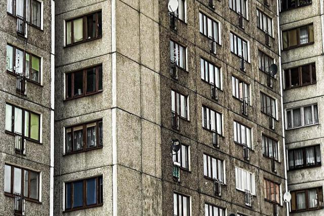 Во Владикавказе из окна больницы выпал ковидный больной