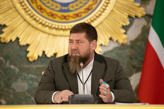 Кадыров ввел дополнительные выплаты для участников СВО из Чечни