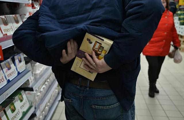 В Ставрополе магазинный вор попал в фокус камеры: видео