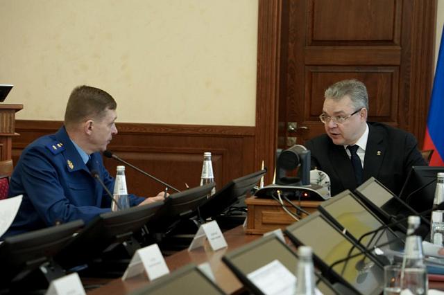 На Ставрополье прокурор региона Немкин и губернатор Владимиров обсудили пути решения проблем водоснабжения