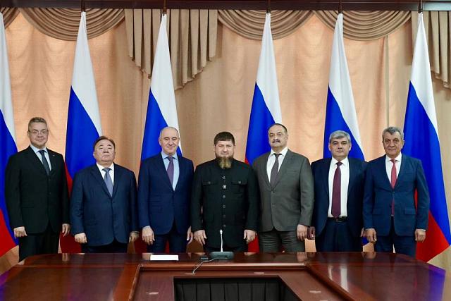 Глава Чечни Кадыров сообщил о санкциях СКФО против G7  