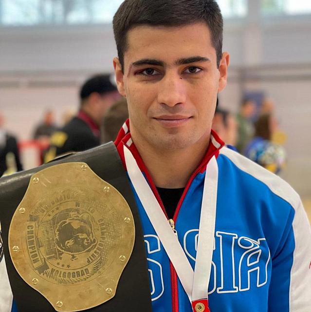 Житель Ставрополья Артём Аваков стал чемпионом мира по универсальному бою 