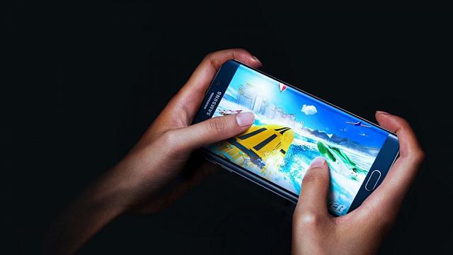 В Роскачестве прокомментировали скандал со смартфонами Samsung