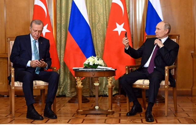Переговоры Путина и Эрдогана в расширенном составе длились около полутора часов