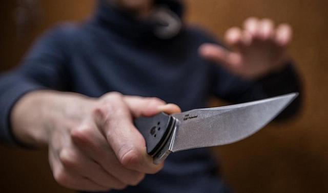 Житель Ставрополья попал в больницу, получив сильный удар ножом   