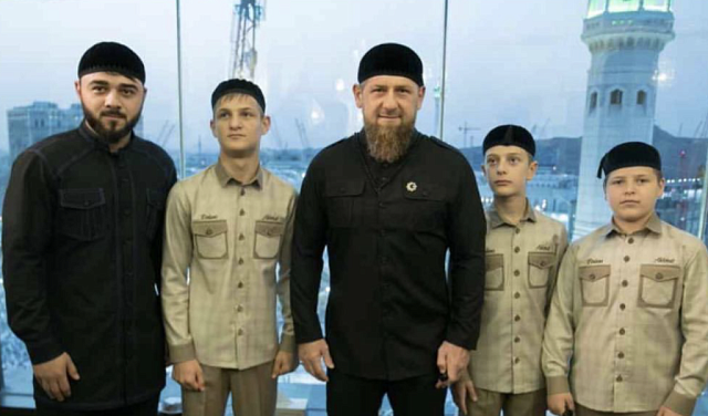 Сыновей главы Чечни Кадырова наградили за борьбу с терроризмом