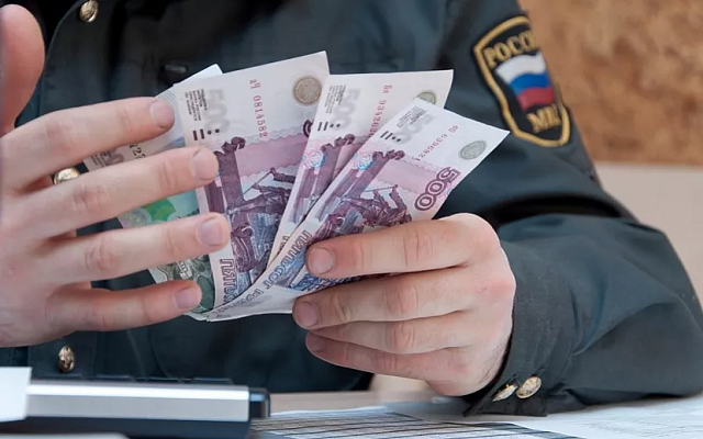 На Ставрополье экс-полицейского будут судить за взятку в 1 млн рублей
