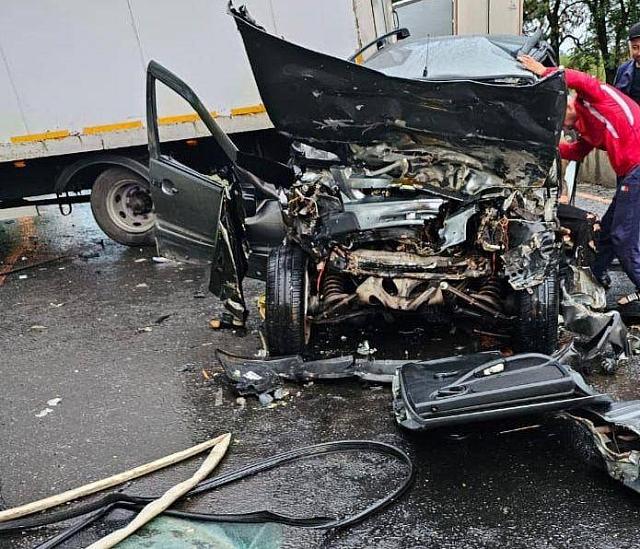 ДТП с участием трех автомобилей произошло на федеральной трассе в Кабардино-Балкарии