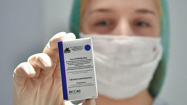Мусульмане РФ признали вакцину «Спутник V» халяльной