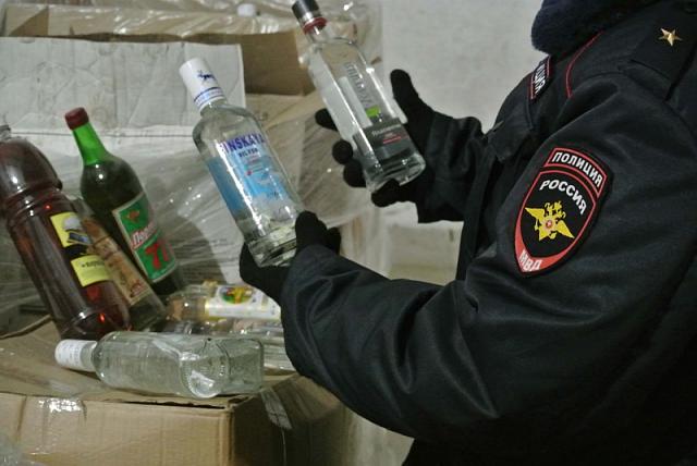 У жителя Черкесска изъяли тысячи бутылок водки, перевезённых без лицензии  