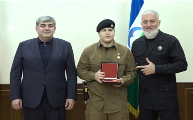 Сын Кадырова награжден орденом «За заслуги перед Кабардино-Балкарской Республикой»