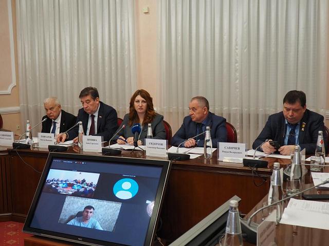Ставропольские депутаты готовы оказать поддержку занимающимся инновациями предприятиям