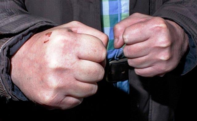 В Минводах 29 января полицейский избил чиновника и сотрудников ДПС и ФСБ